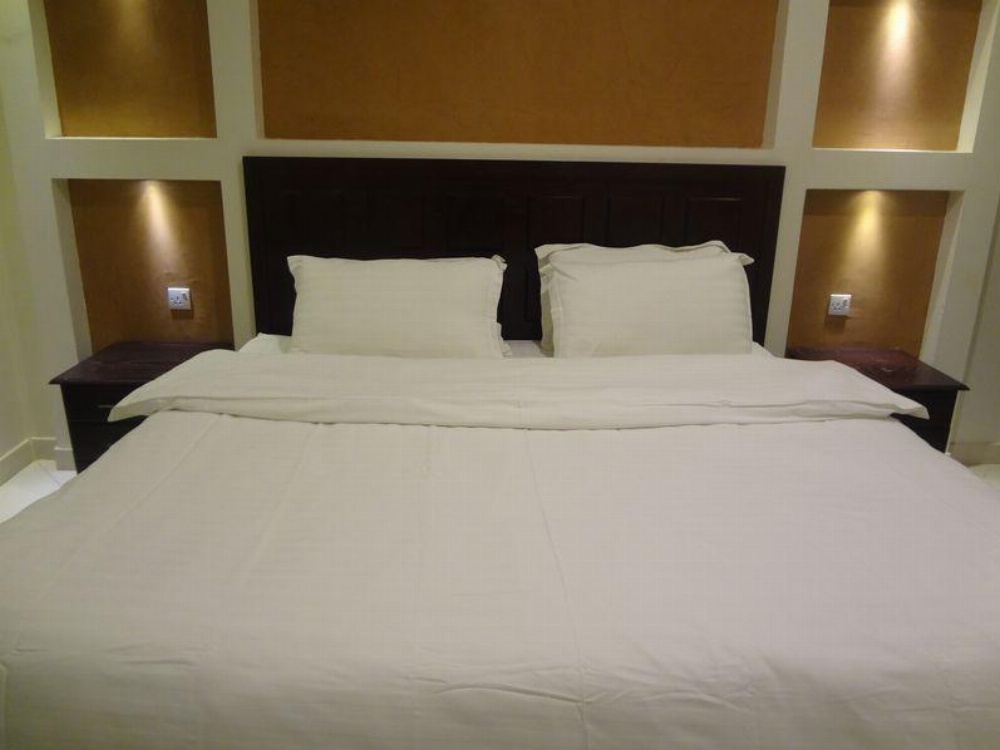 Summerland Suites Image 48